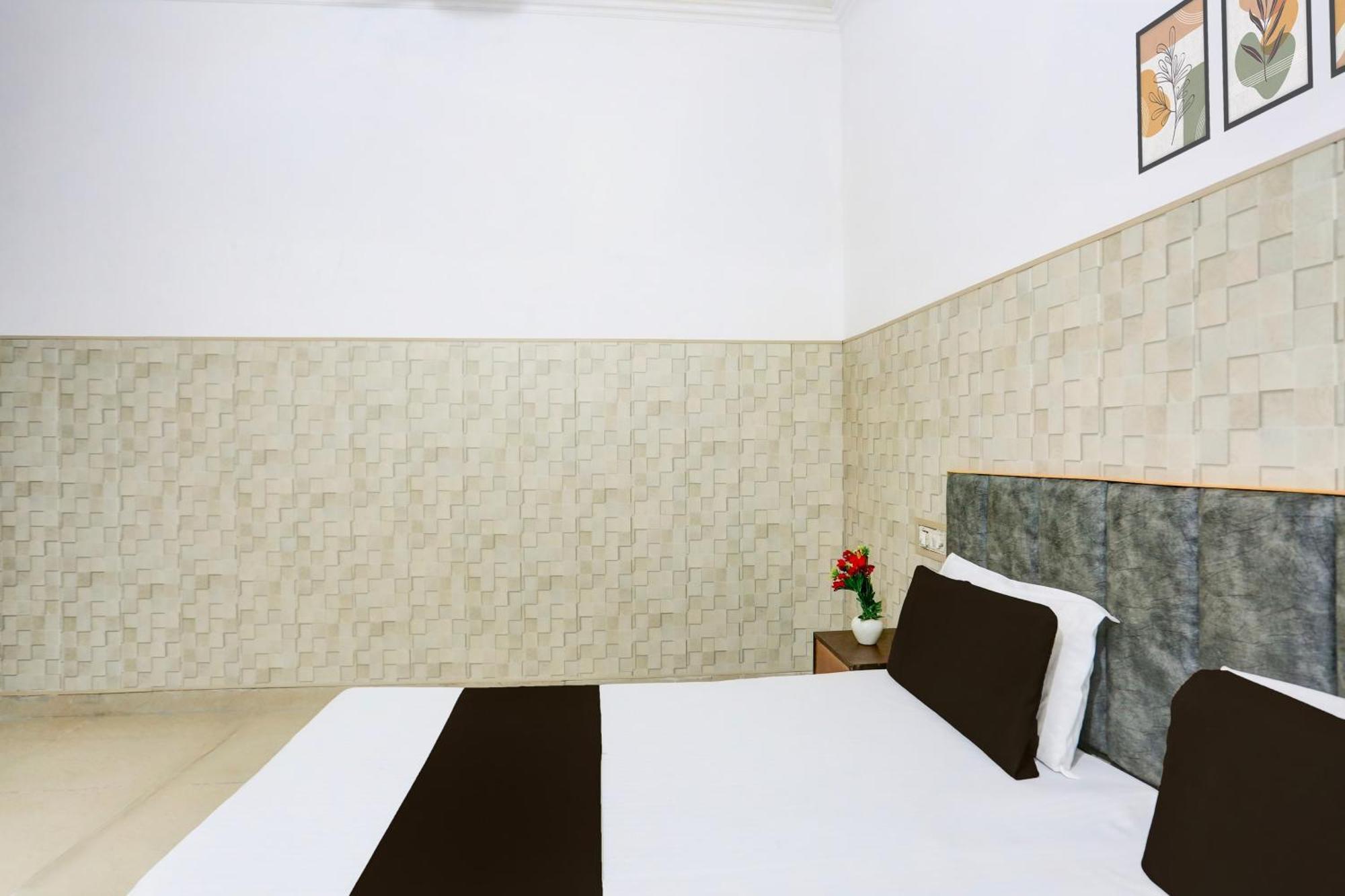 Hotel O Vk Palace Agra  Buitenkant foto