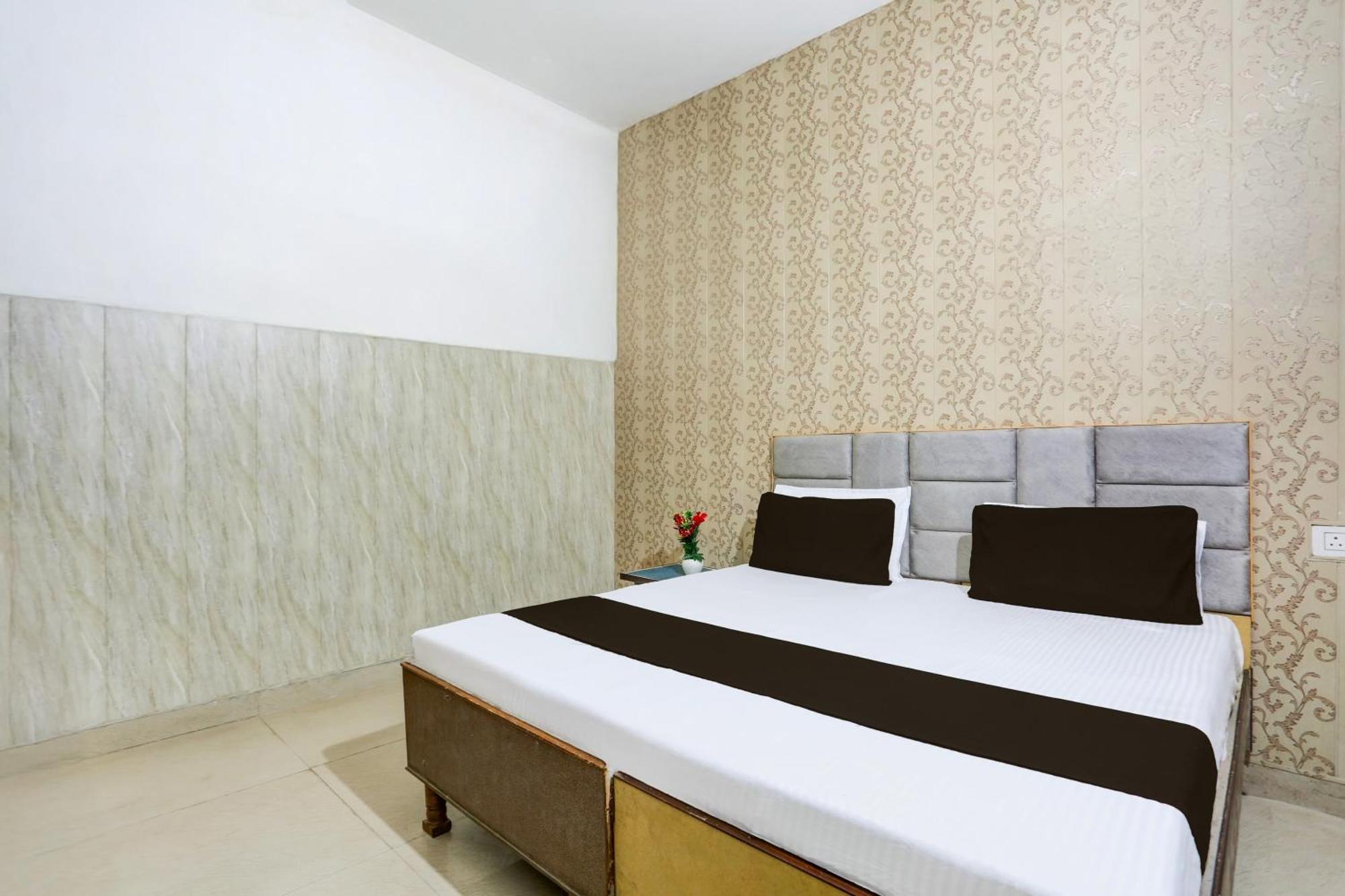 Hotel O Vk Palace Agra  Buitenkant foto
